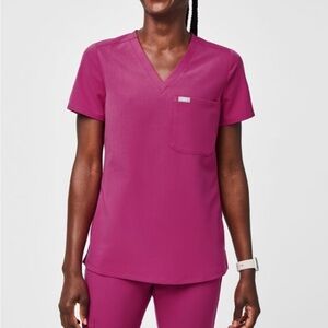 Figs Women's Raspberry Sorbet Catarina- One-Pocket Scrub Top | Small